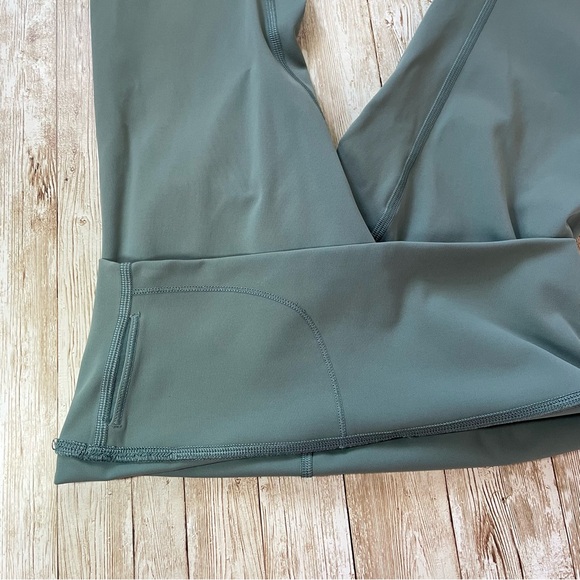 Lululemon Wunder High Rise Crop 21” Luxtreme Green W6 - Picture 9 of 11